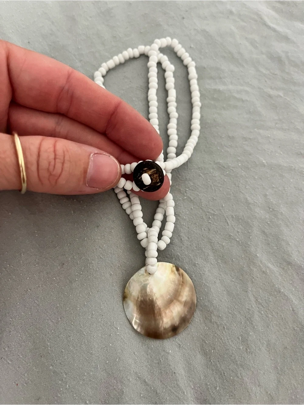 Shell necklace - Picture 2 of 2